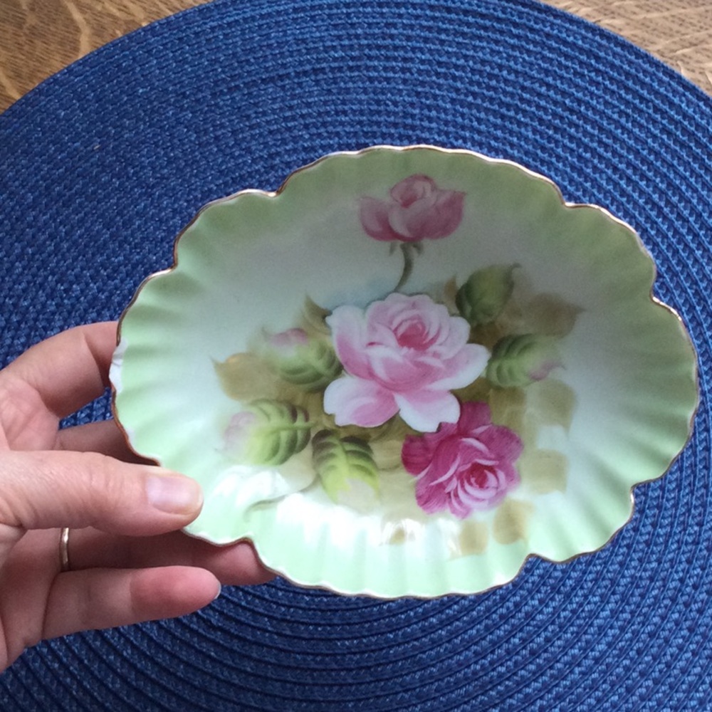 🌿Vintage Hand Painted Dish🌿